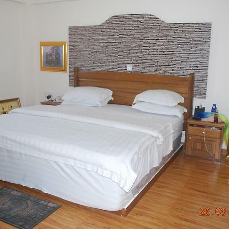 Ampomaah Hotel Accra Eksteriør bilde