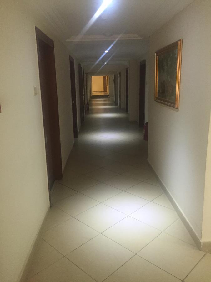 Ampomaah Hotel Accra Eksteriør bilde