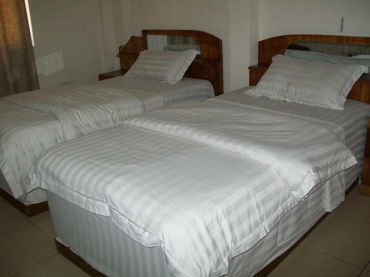 Ampomaah Hotel Accra Eksteriør bilde