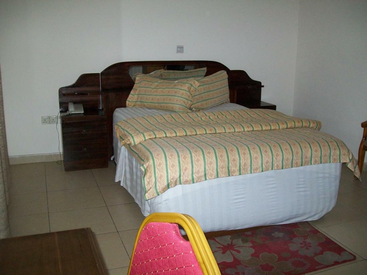 Ampomaah Hotel Accra Eksteriør bilde