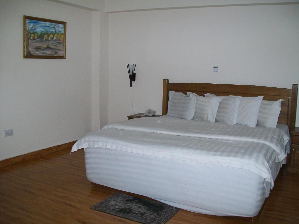 Ampomaah Hotel Accra Eksteriør bilde